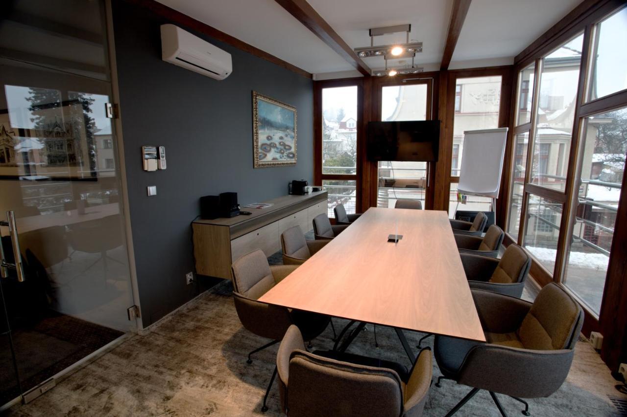 יאבלונק נאד ניסו Apart Hotel Jablonec מראה חיצוני תמונה