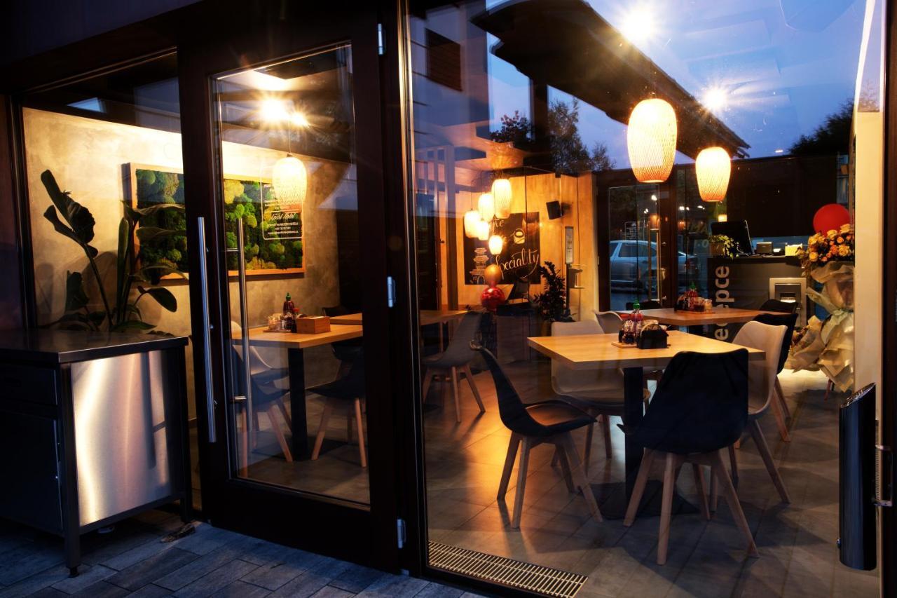 יאבלונק נאד ניסו Apart Hotel Jablonec מראה חיצוני תמונה